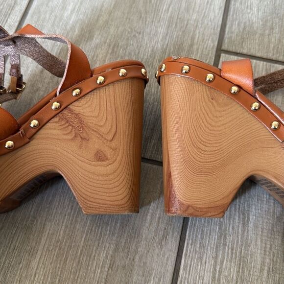 ShoeDazzle Graceann Studded Platform Sandals 7 Tan Brown Block Heel - Picture 9 of 11